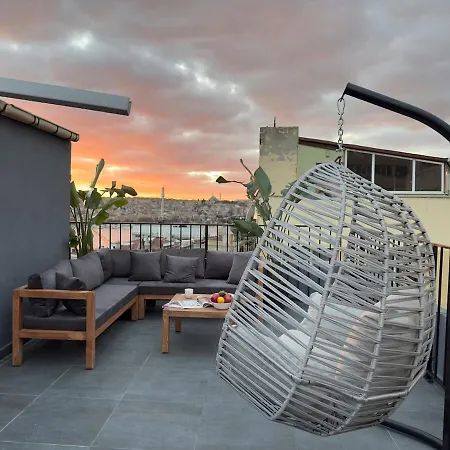 Stunning Seaview 2br Near Metro - Ym5 * Isztambul