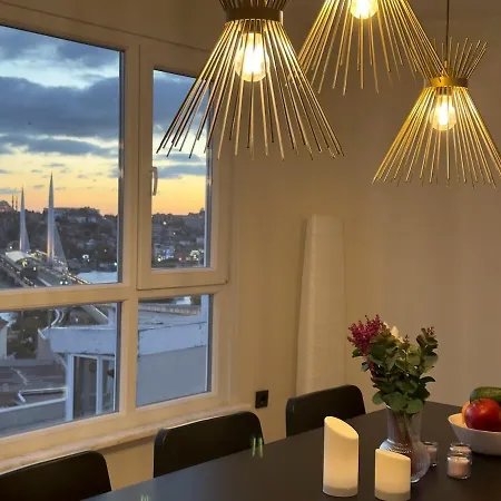 Stunning Seaview 2br Near Metro - Ym5 Istambul
